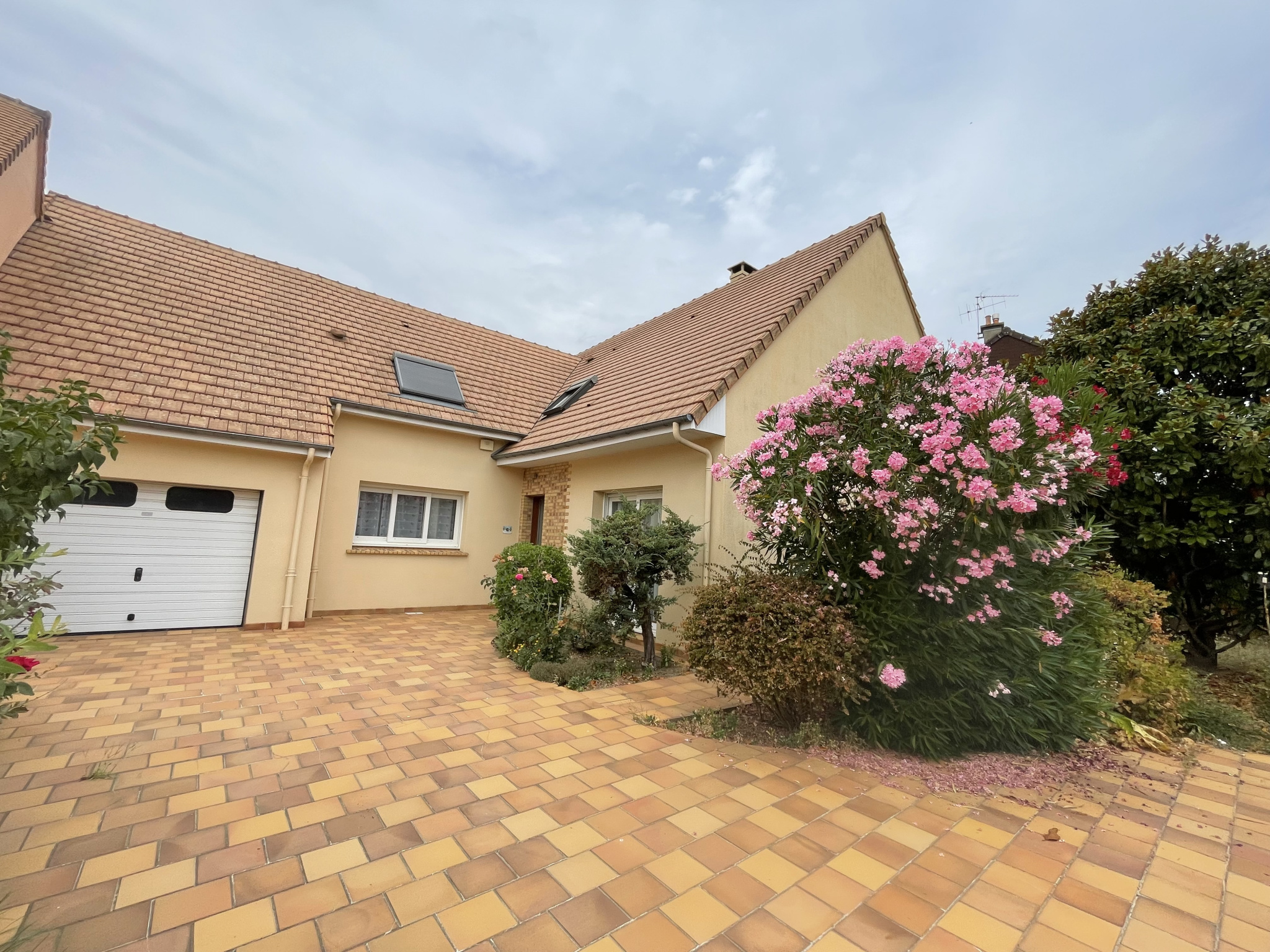 Maison à vendre à Le mans, 178 m², 7 pièces – photo 2 sur 14
