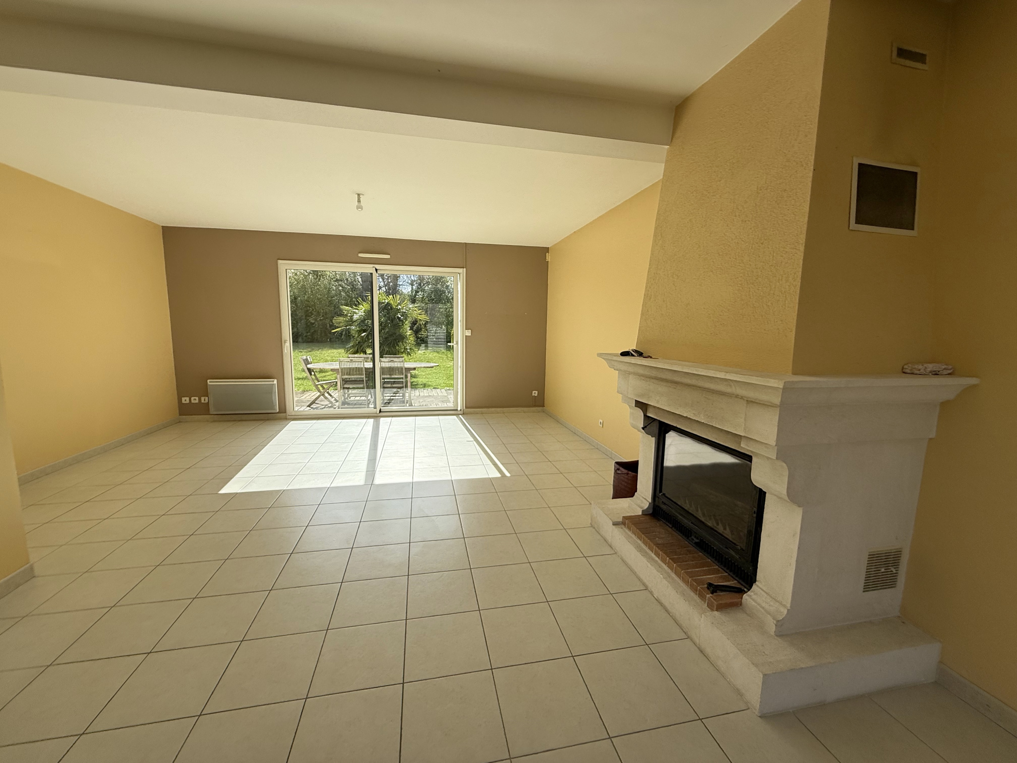 Maison à vendre à Yvre l eveque, 150 m², 6 pièces – photo 3 sur 15